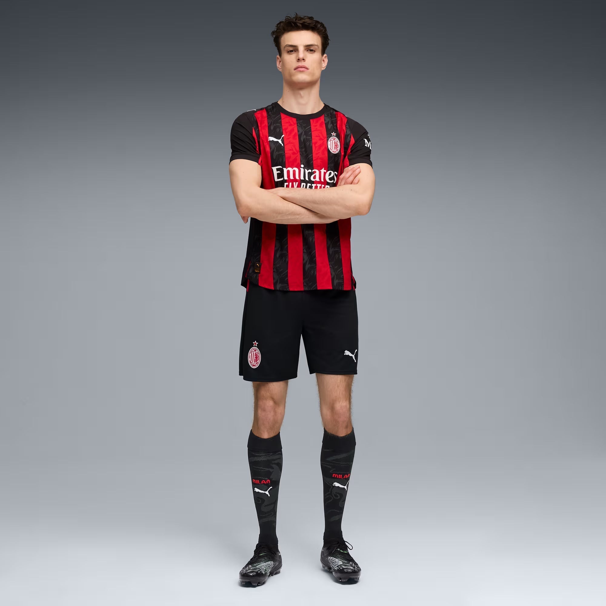 Puma Pulisic Men's AC Milan Authentic Home Jersey 25/26 w/ Seria A Patch (Red/Black)