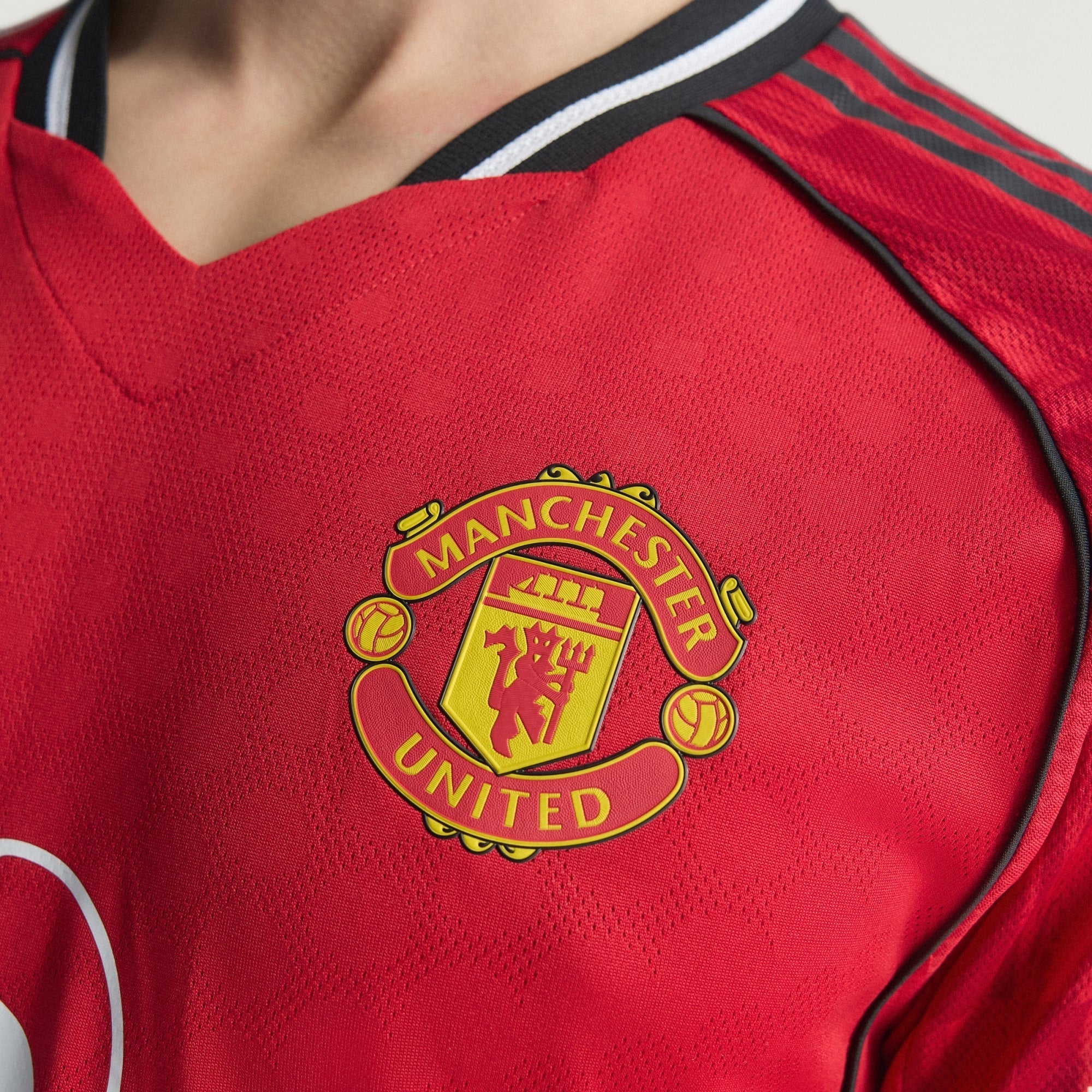 adidas Mbeumo Men's Manchester United Authentic Home Jersey 25/26 w/ NRFR + EPL Patch (Red)