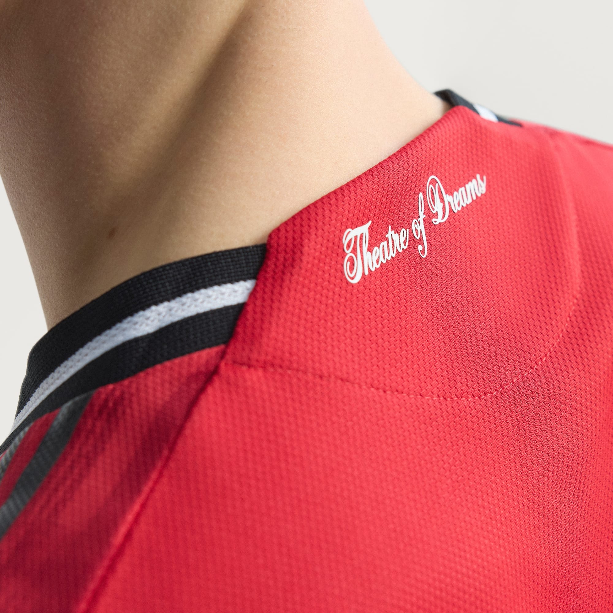 adidas De Ligt Men's Manchester United Authentic Home Jersey 25/26 w/ NRFR + EPL Patch (Red) (Copy)